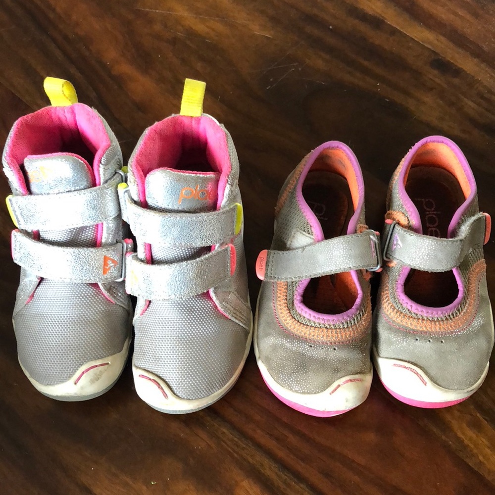 Plae size 8.5 toddler girls
